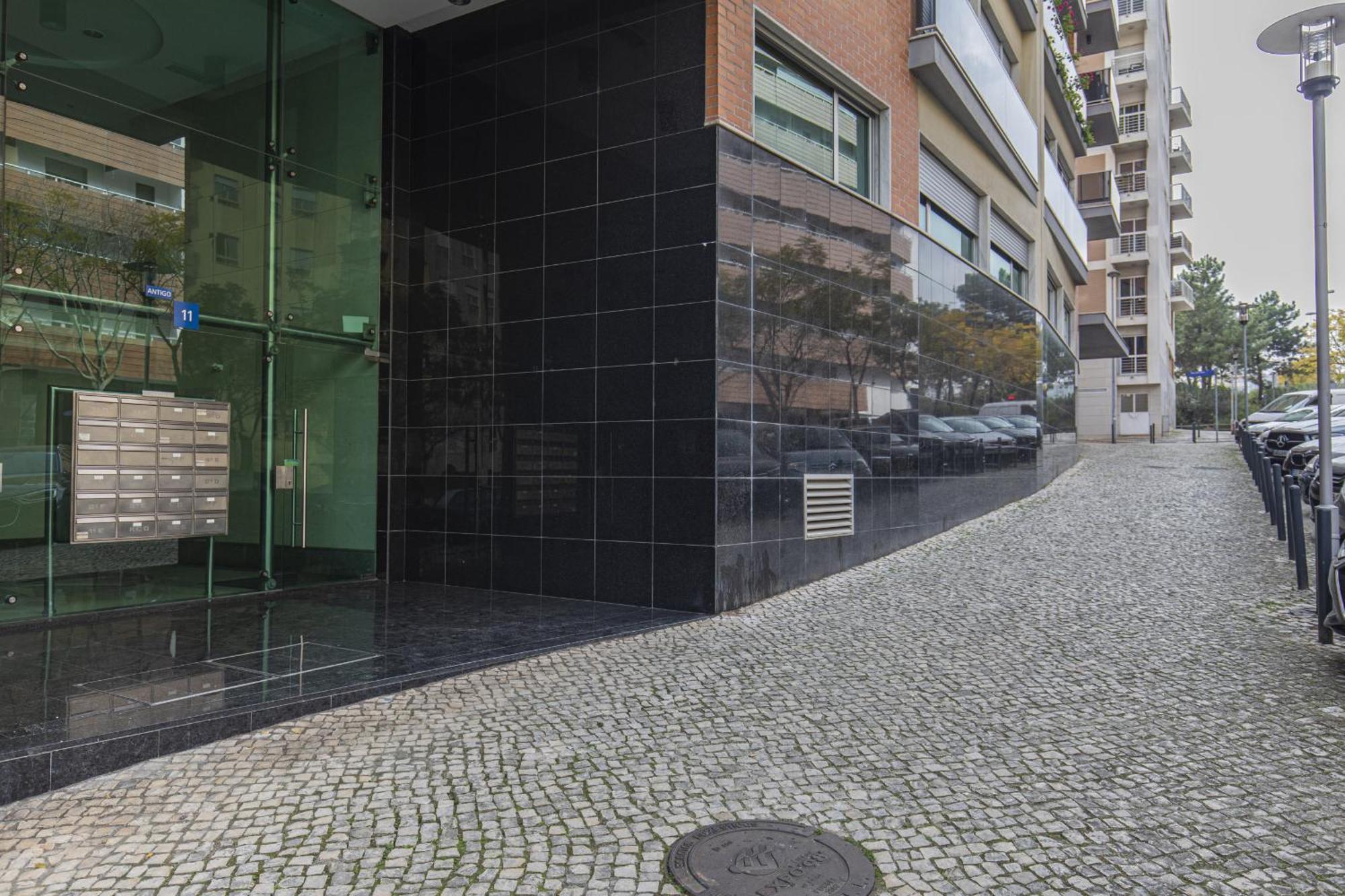 2 Bedroom Large apartment By Innkeeper Lissabon Buitenkant foto